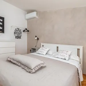 apartment-tesic.pula-hotels.org/